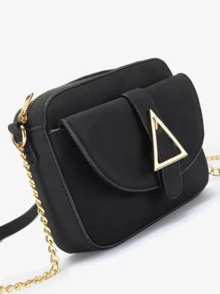 Mini-sac tendance avec détails chaînes couleur or sur la bandoulière et boucle triangulaire