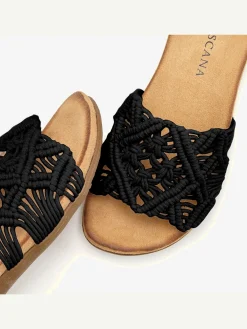Mules avec découpes modernes