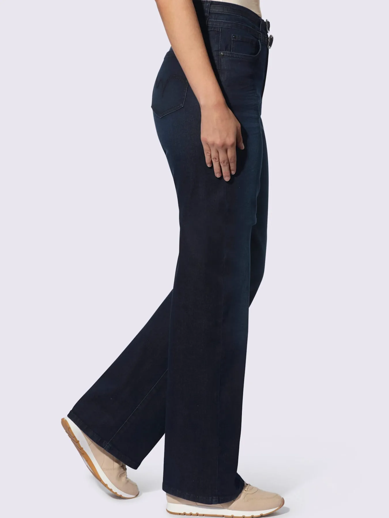Pantalon 5 poches coupe droite aux jambes