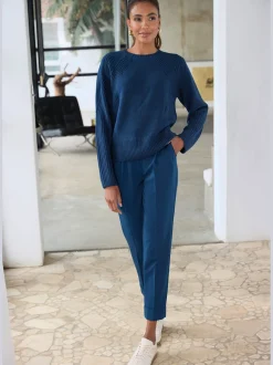 Pantalon 7/8 poches fendues pratiques