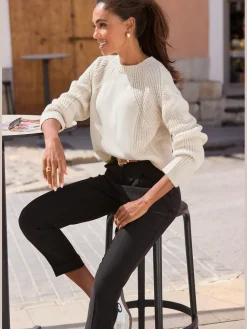 Pantalon 7/8 poches fendues pratiques