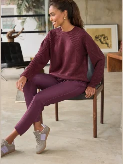 Pantalon 7/8 poches fendues pratiques