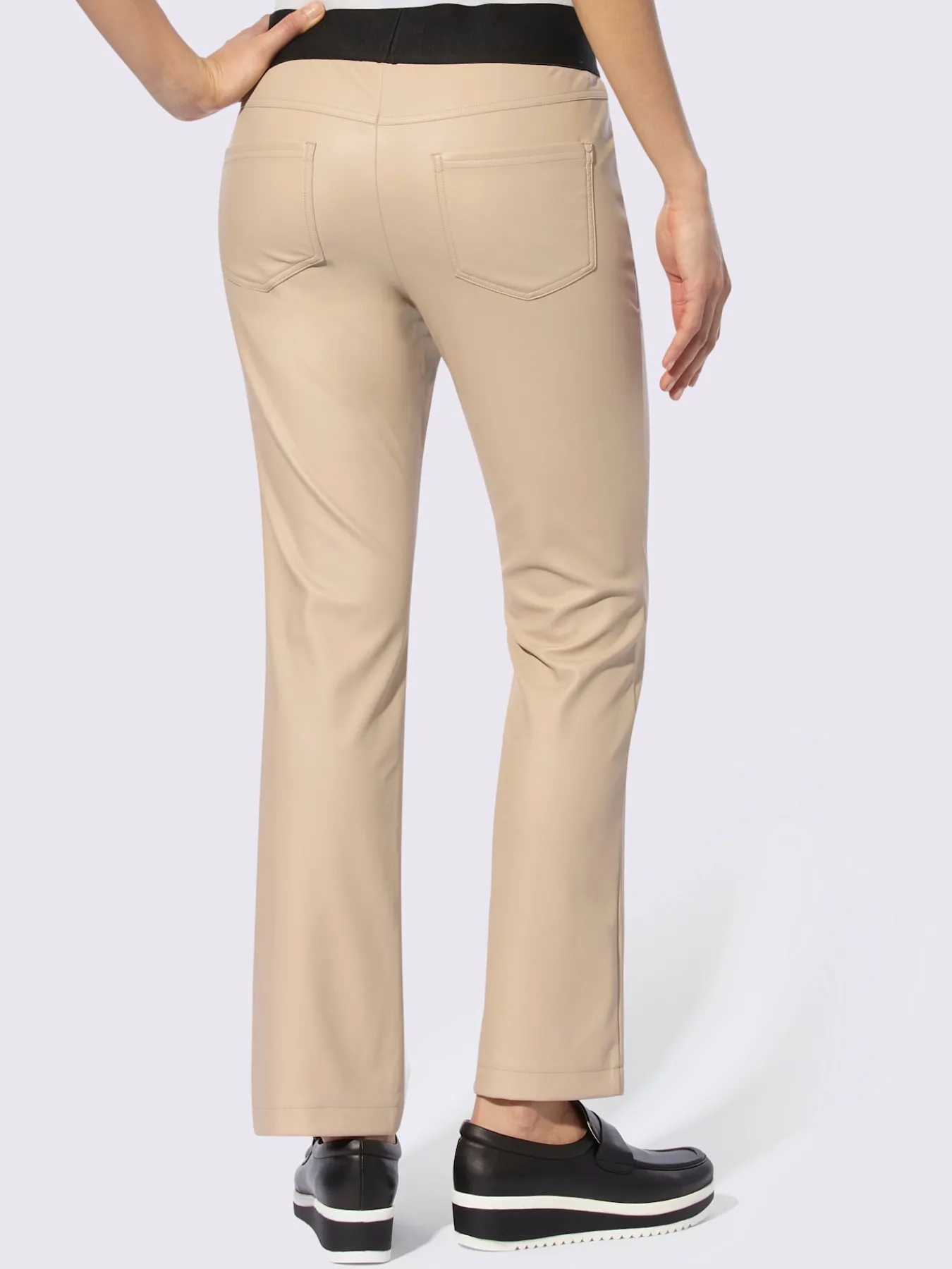 Pantalon 5 poches qualité douce