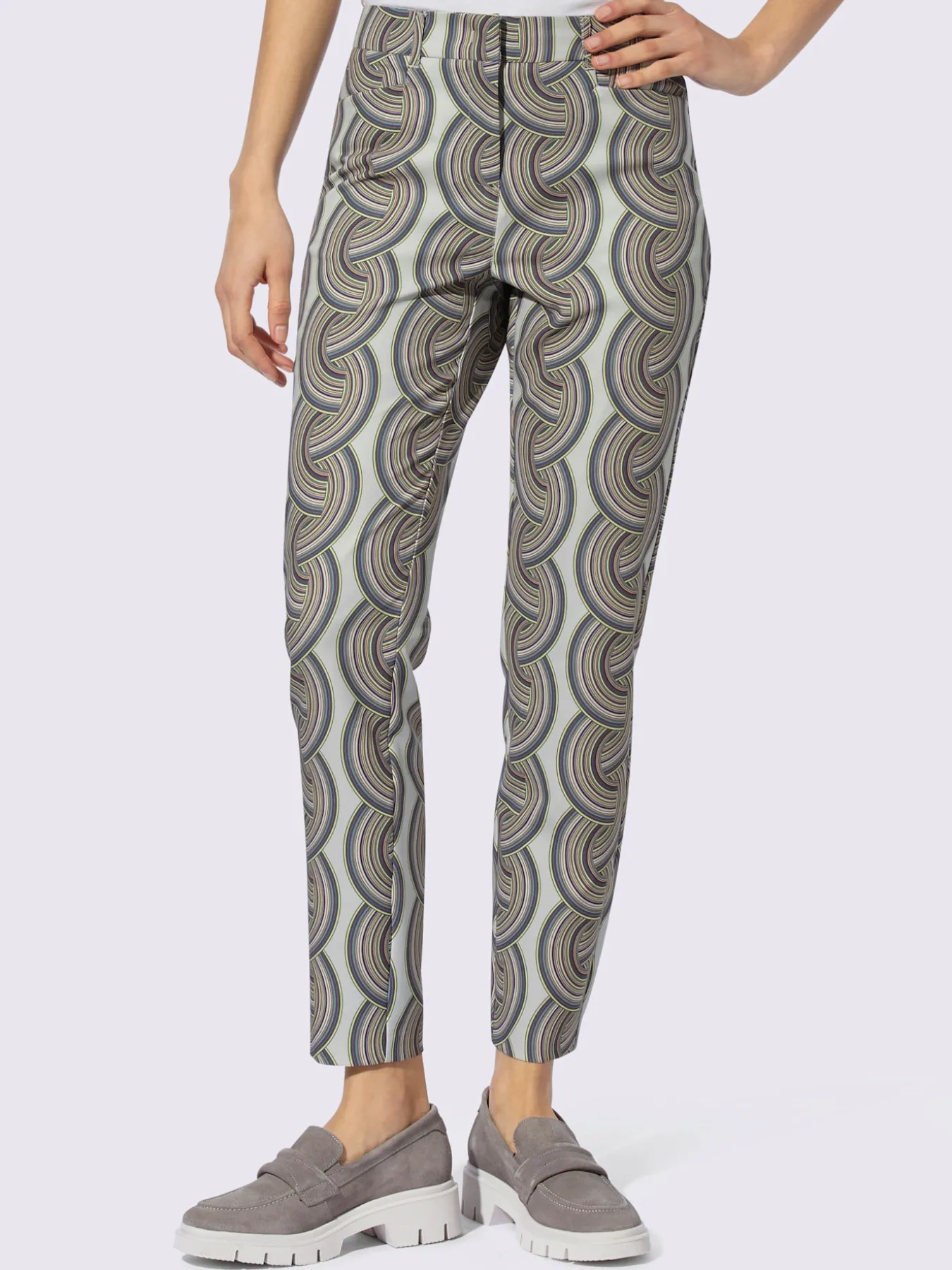 Pantalon 7/8 ravissant tissu imprimé