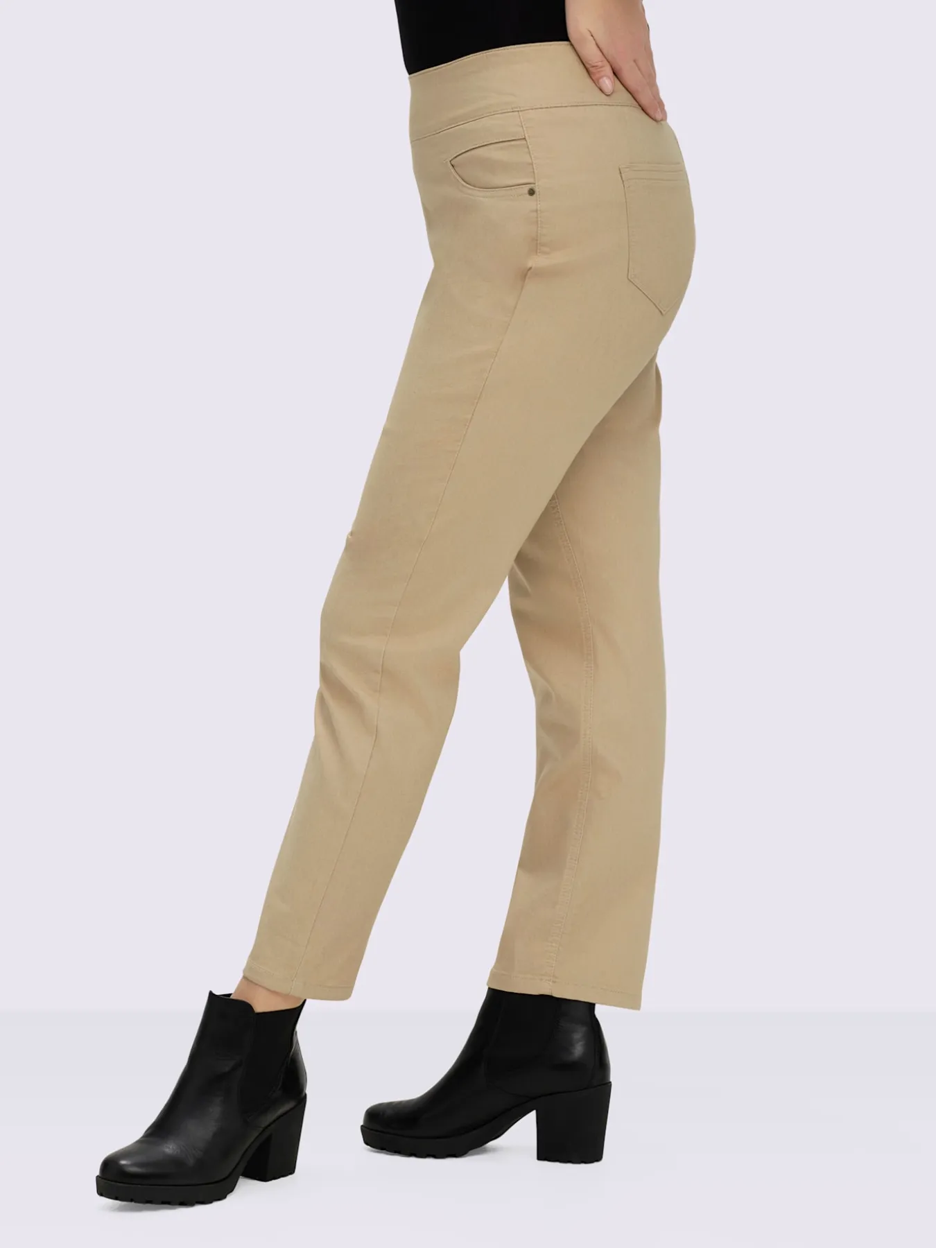 Pantalon avec ceinture large élastique et poches