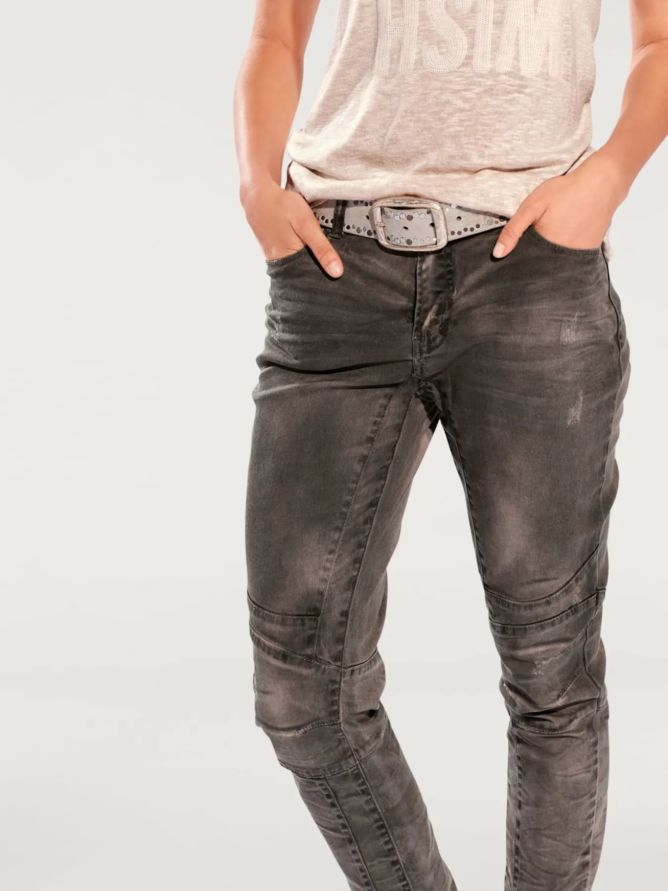 Pantalon boyfriend coupe droite