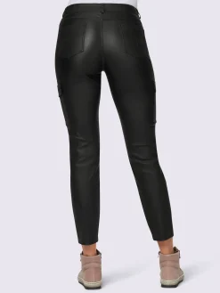 Pantalon cargo effet « push-up » pour un joli fessier