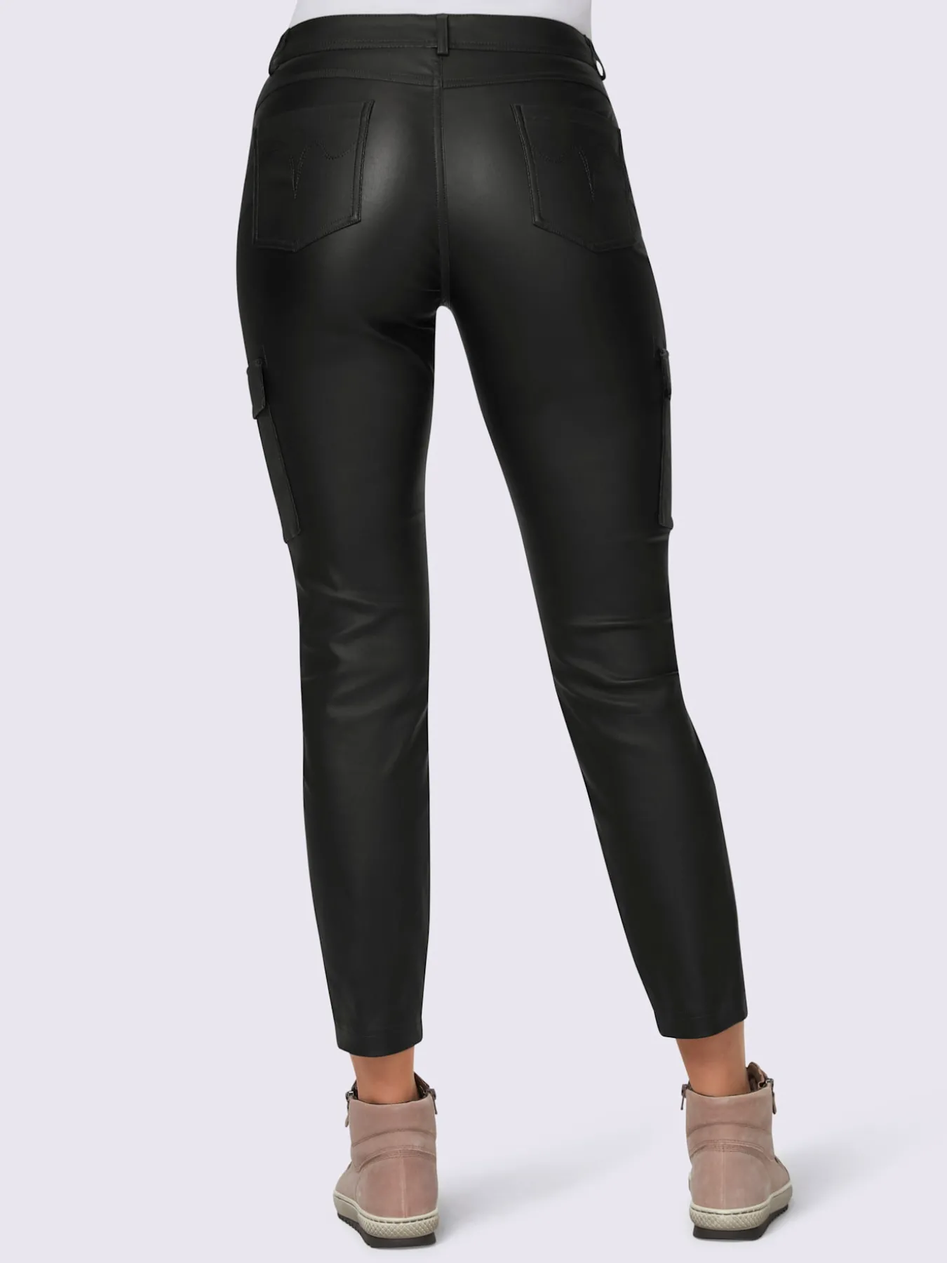 Pantalon cargo effet « push-up » pour un joli fessier