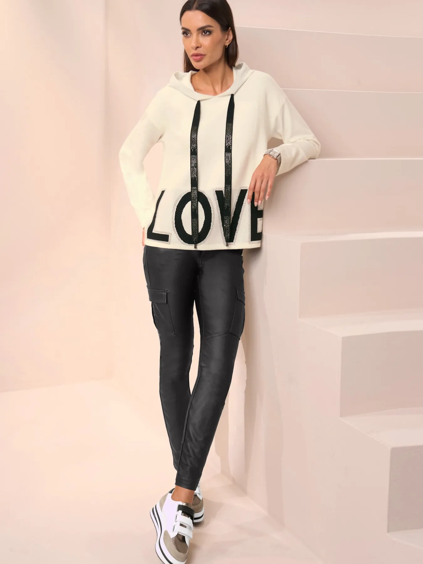 Pantalon cargo effet « push-up » pour un joli fessier