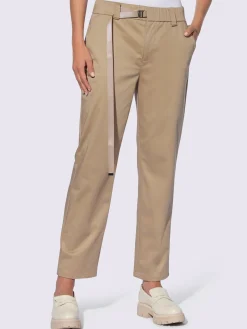 Pantalon chino fermeture innovante