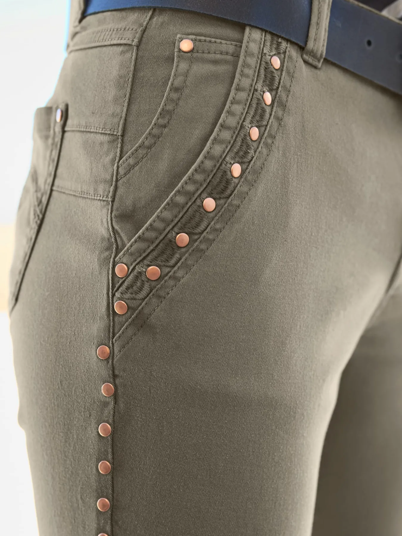 Pantalon coupe 5 poches décontractée