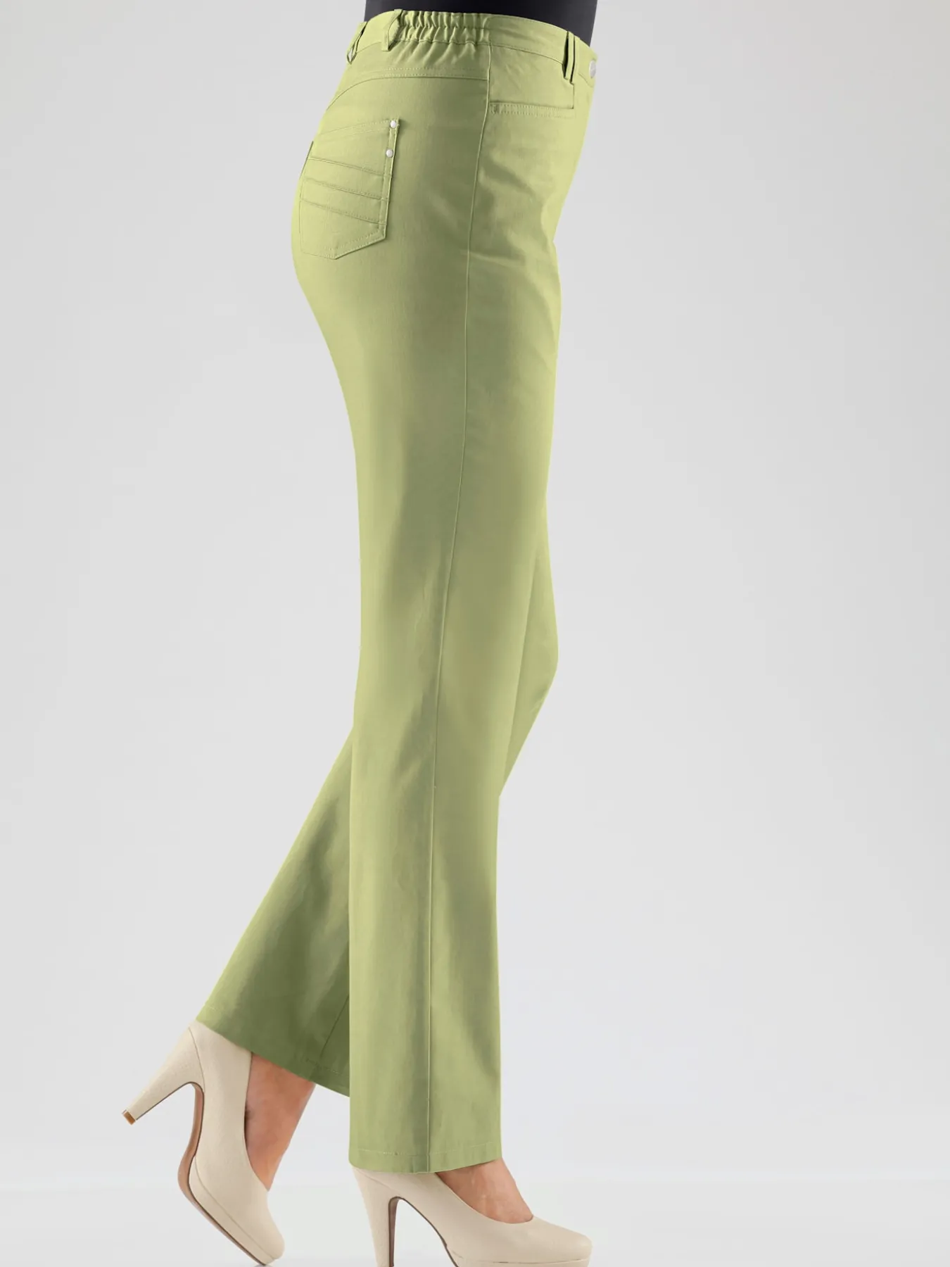 Pantalon coupe droite traitement nano