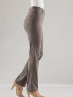 Pantalon féminin à coupe 5 poches classique