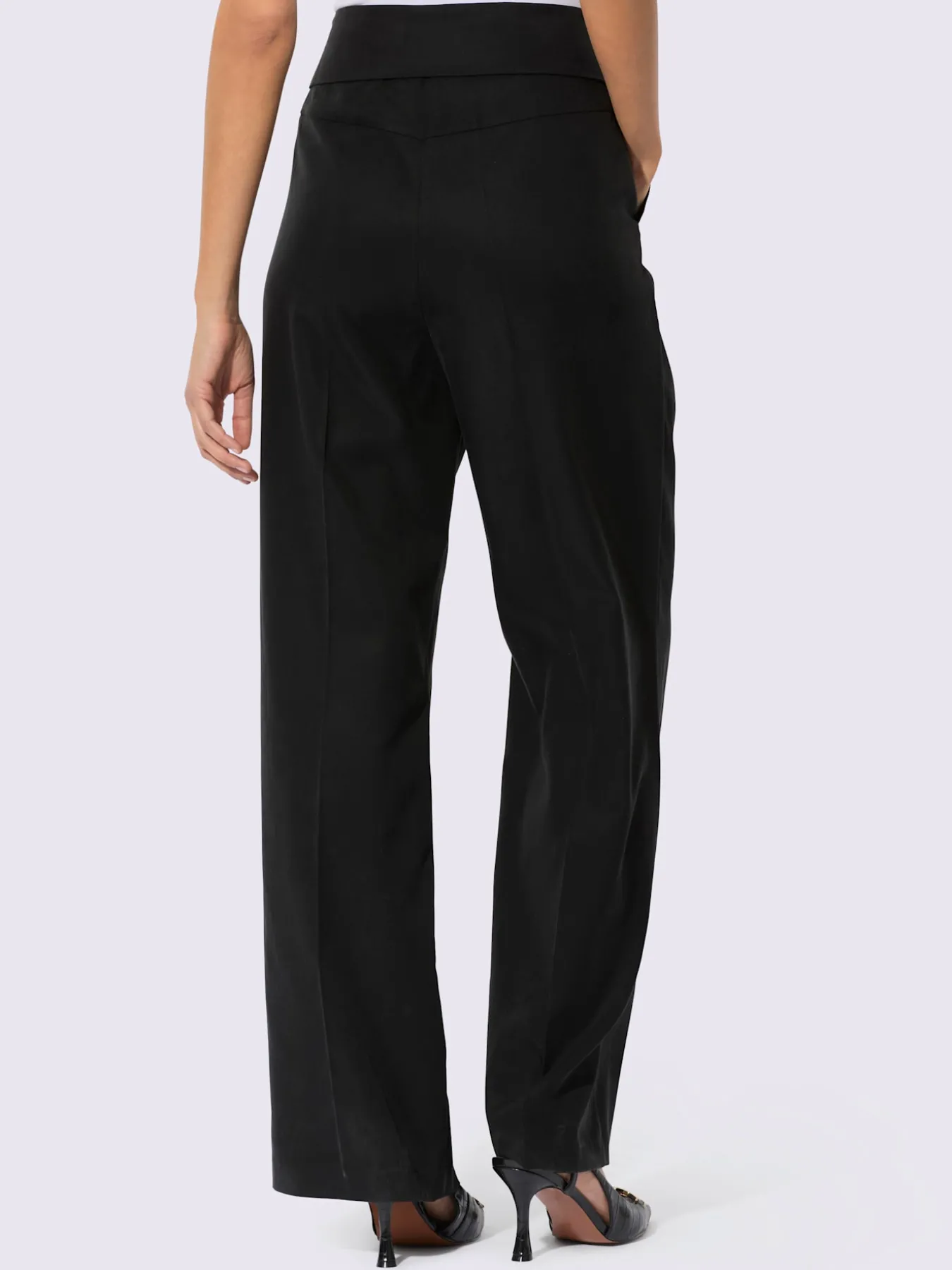 Pantalon plis élégants