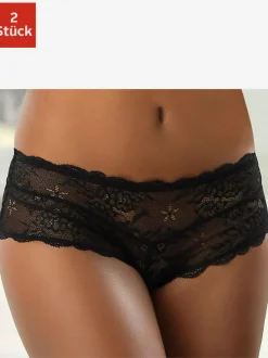 Panty féminin à l'aspect légèrement transparent
