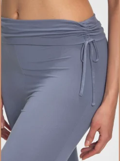 Panty legging avec jambes évasées