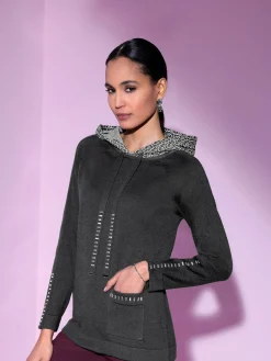 Pull à capuche pierres fantaisie