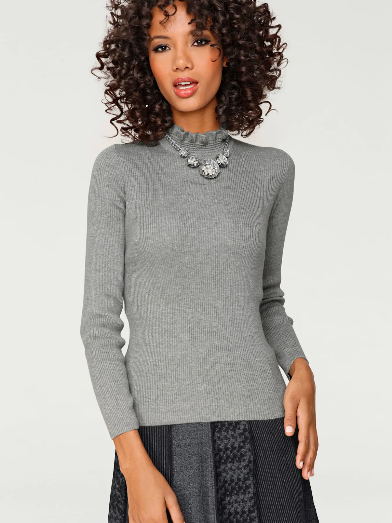 Pull à col montant look tendance