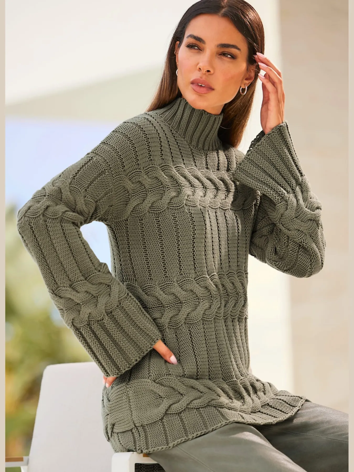 Pull à col montant superbe mélange de motifs tricotés