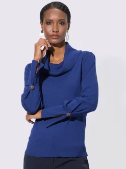 Pull à col roulé finition des manches avec fente