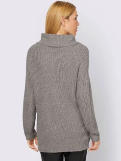 Pull à col roulé motif maille moderne