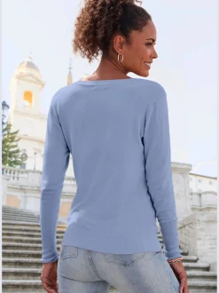 Pull à encolure en v col v classique