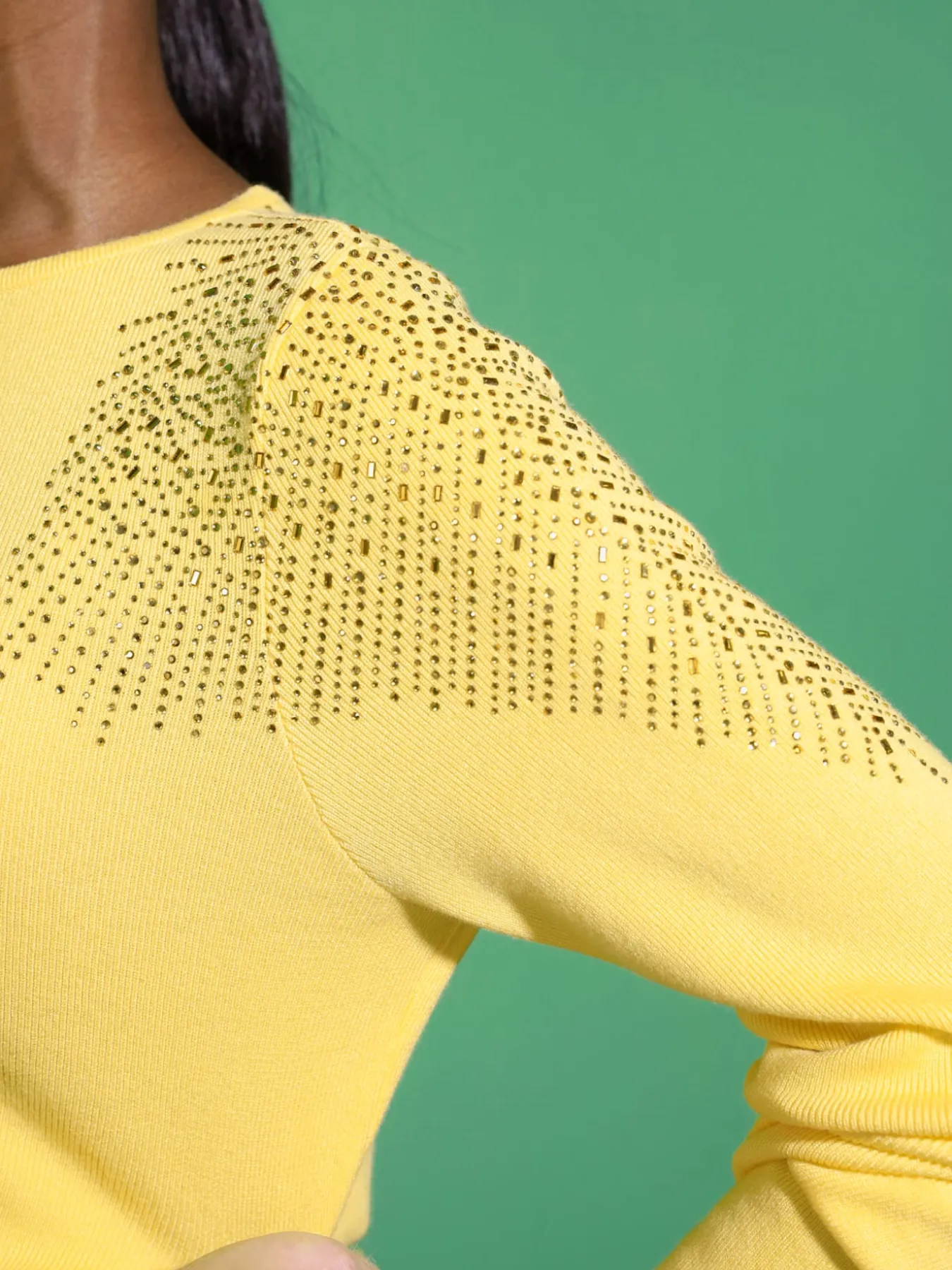 Pull à manches longues jolies pierres brillantes fantaisie