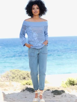 Pull ajouré broderie florale