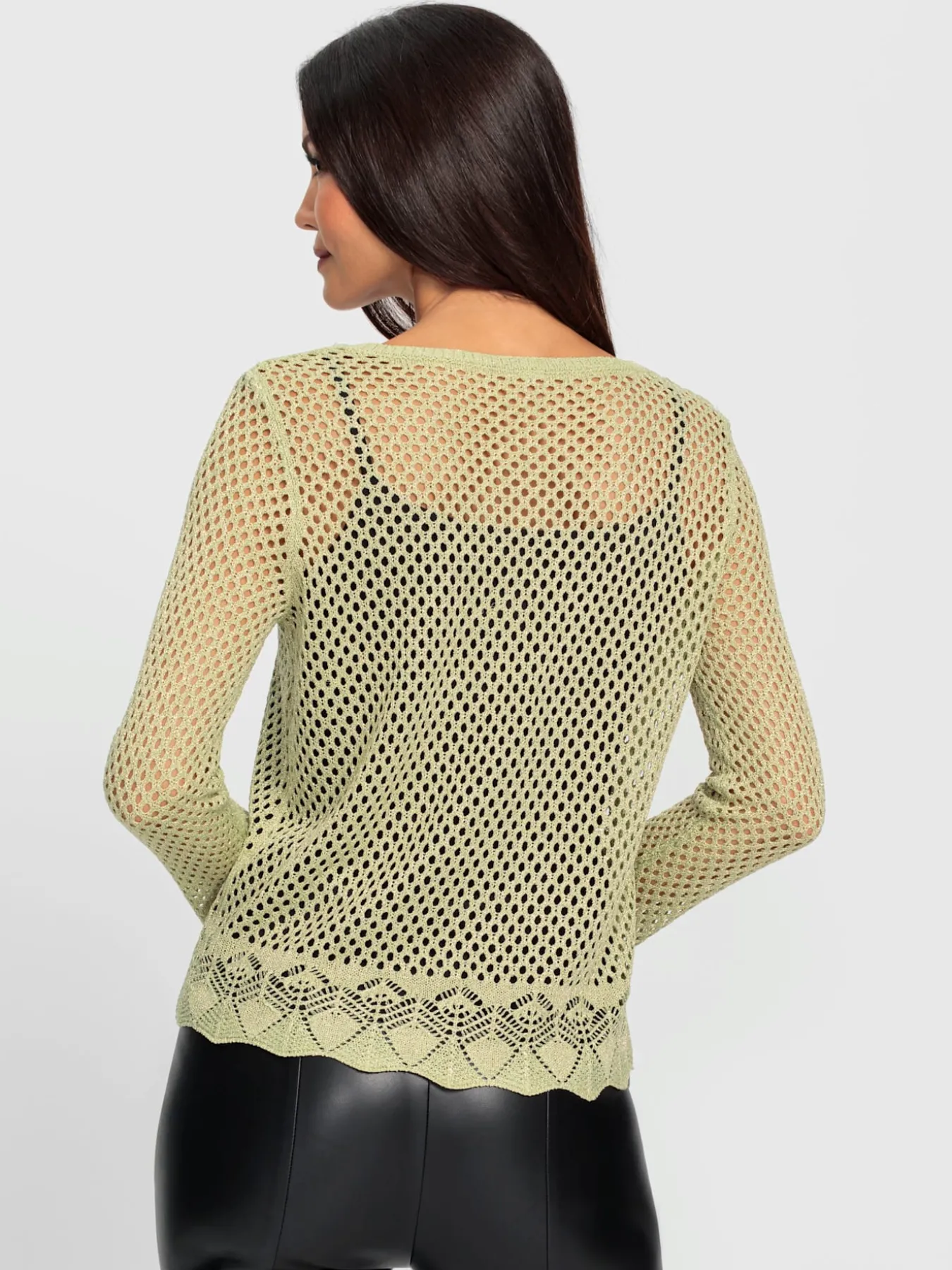 Pull ajouré motif ajouré transparent discret