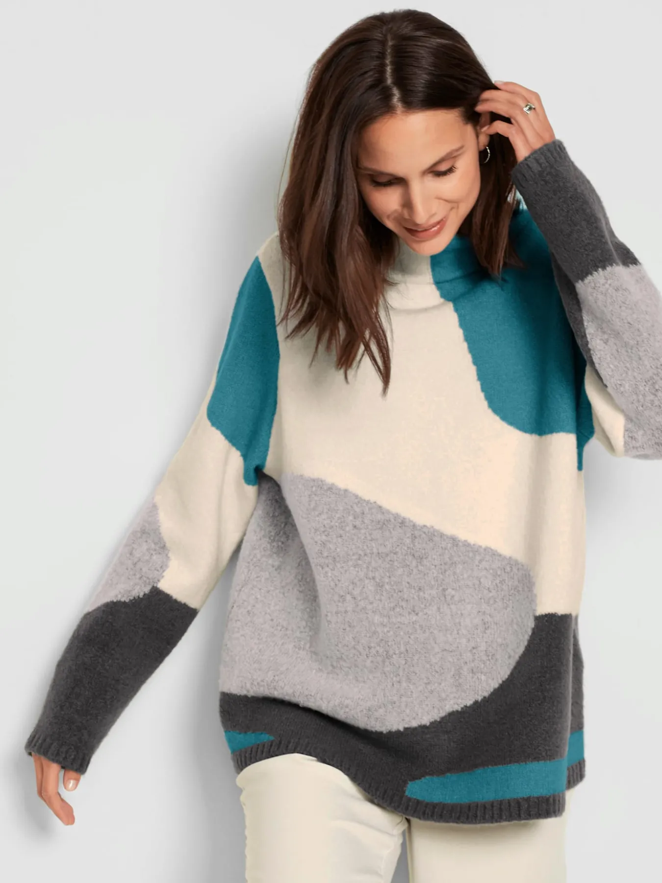 Pull ample motif intarsia