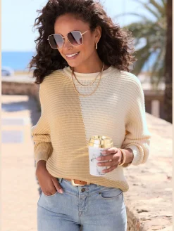Pull en tricot encolure ronde