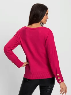 Pull en tricot fin boutons décoratifs couleur or aux finitions côtelées