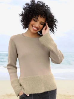 Pull en tricot fin fil fantaisie doux