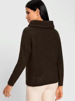 Pull en tricot grand col roulé