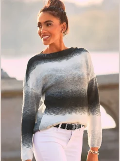 Pull en tricot légère encolure en u