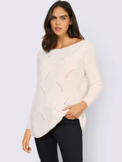 Pull en tricot motif maille moderne