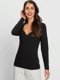 Pull encolure en forme de cœur