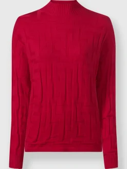 Pull jacquard motif tricoté aspect 3d