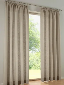Rideau matière semi-transparente