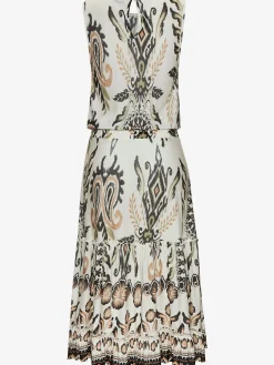 Robe à volants encolure ronde