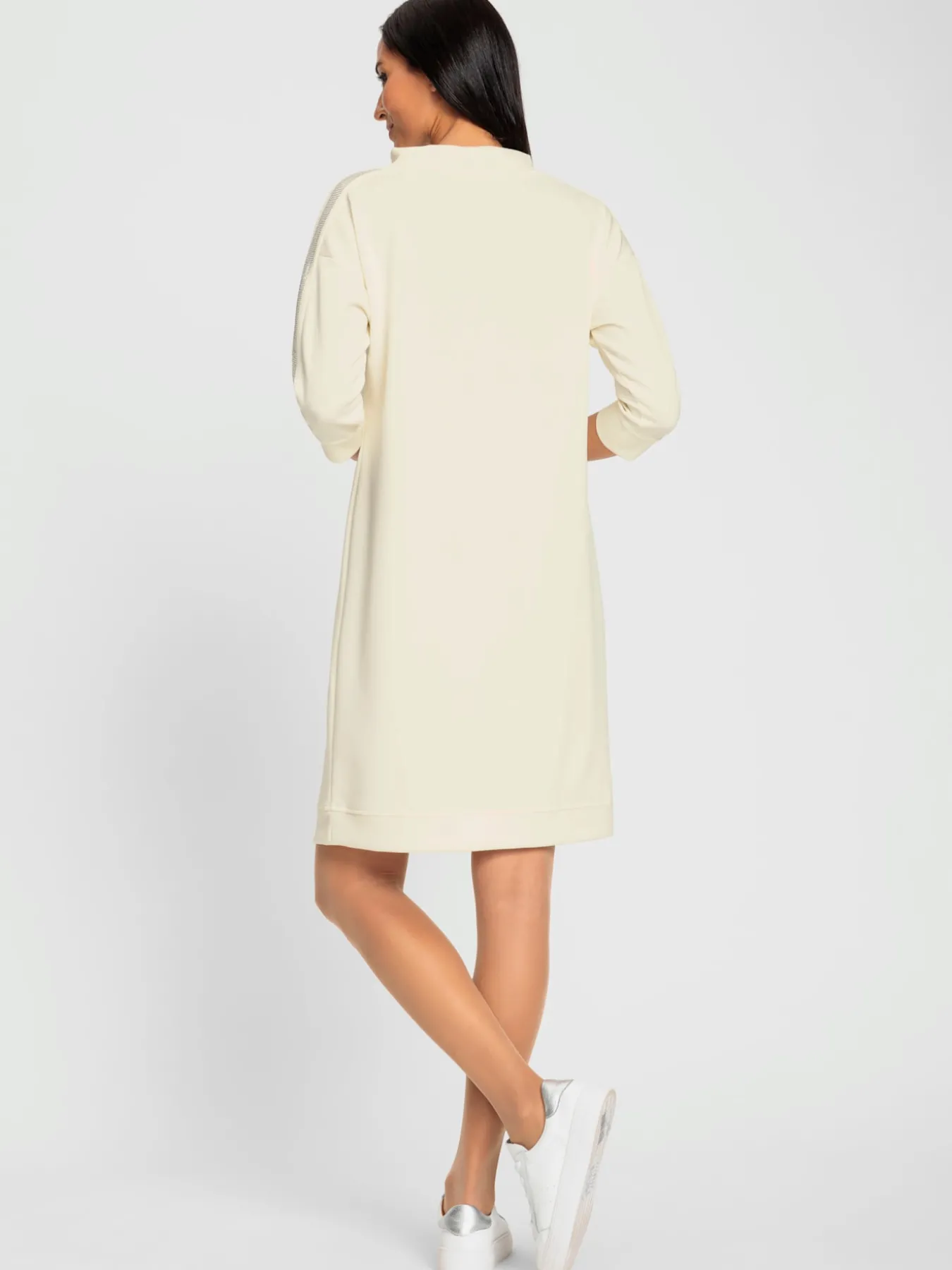Robe de loisirs manches avec pierres fantaisie