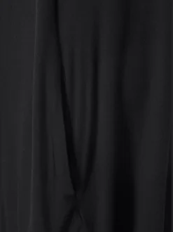 Robe de plage encolure choker tendance