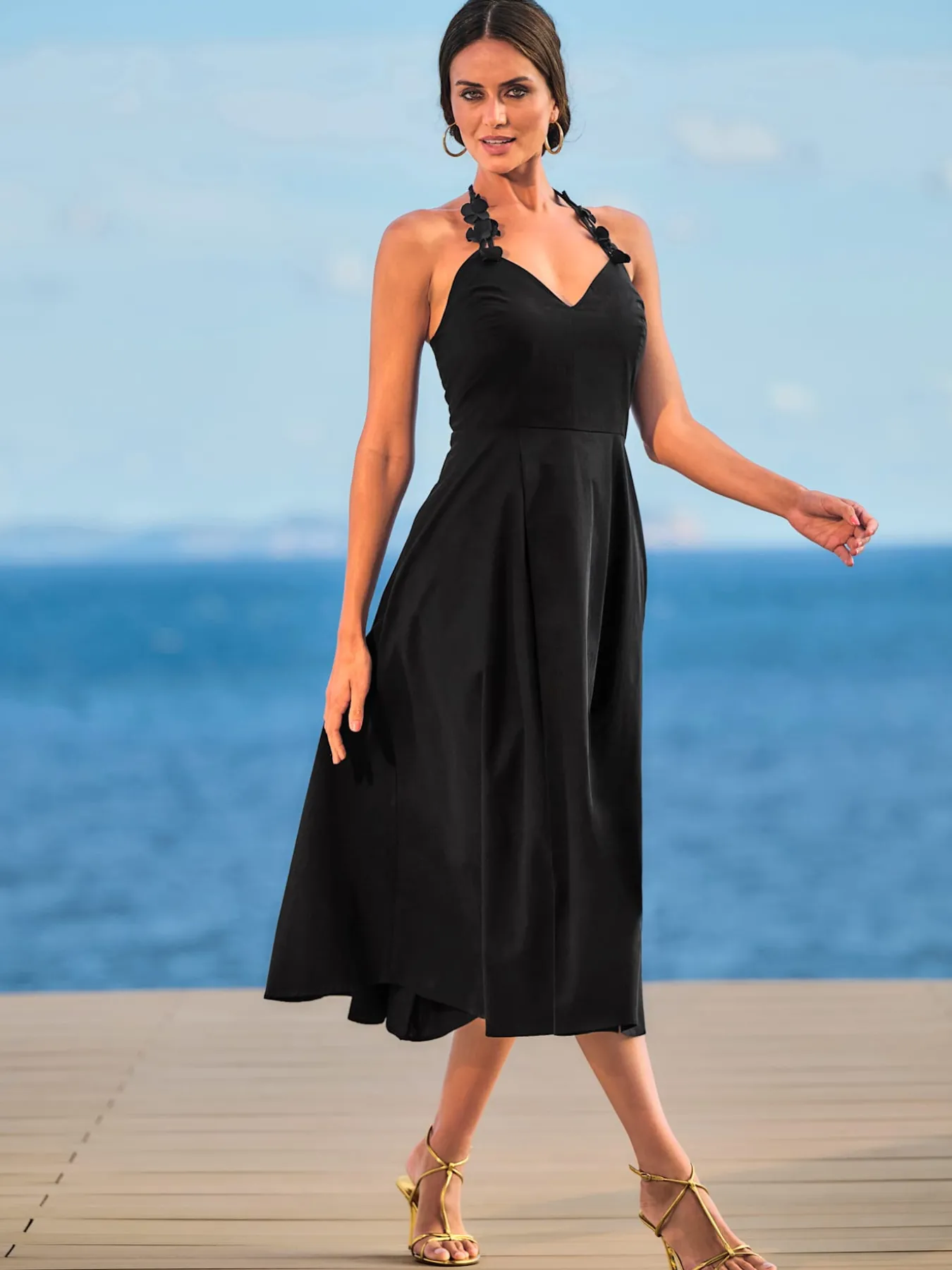 Robe dos nu bretelles réglables