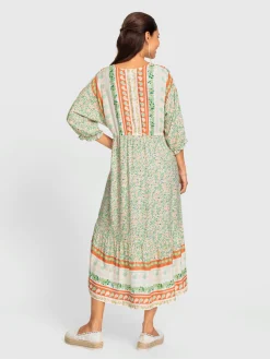 Robe d'été coupe plus longue au dos