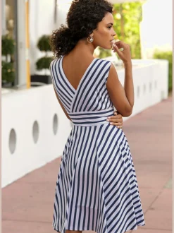 Robe d'été robe portefeuille courte à col v