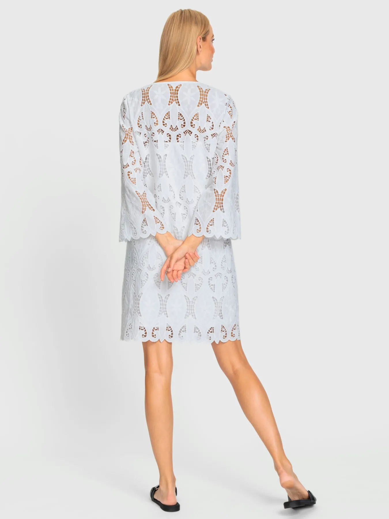 Robe en dentelle dentelle florale ajourée