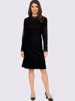 Robe en dentelle manches de qualité plissée