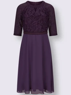 Robe en dentelle qualité tissée
