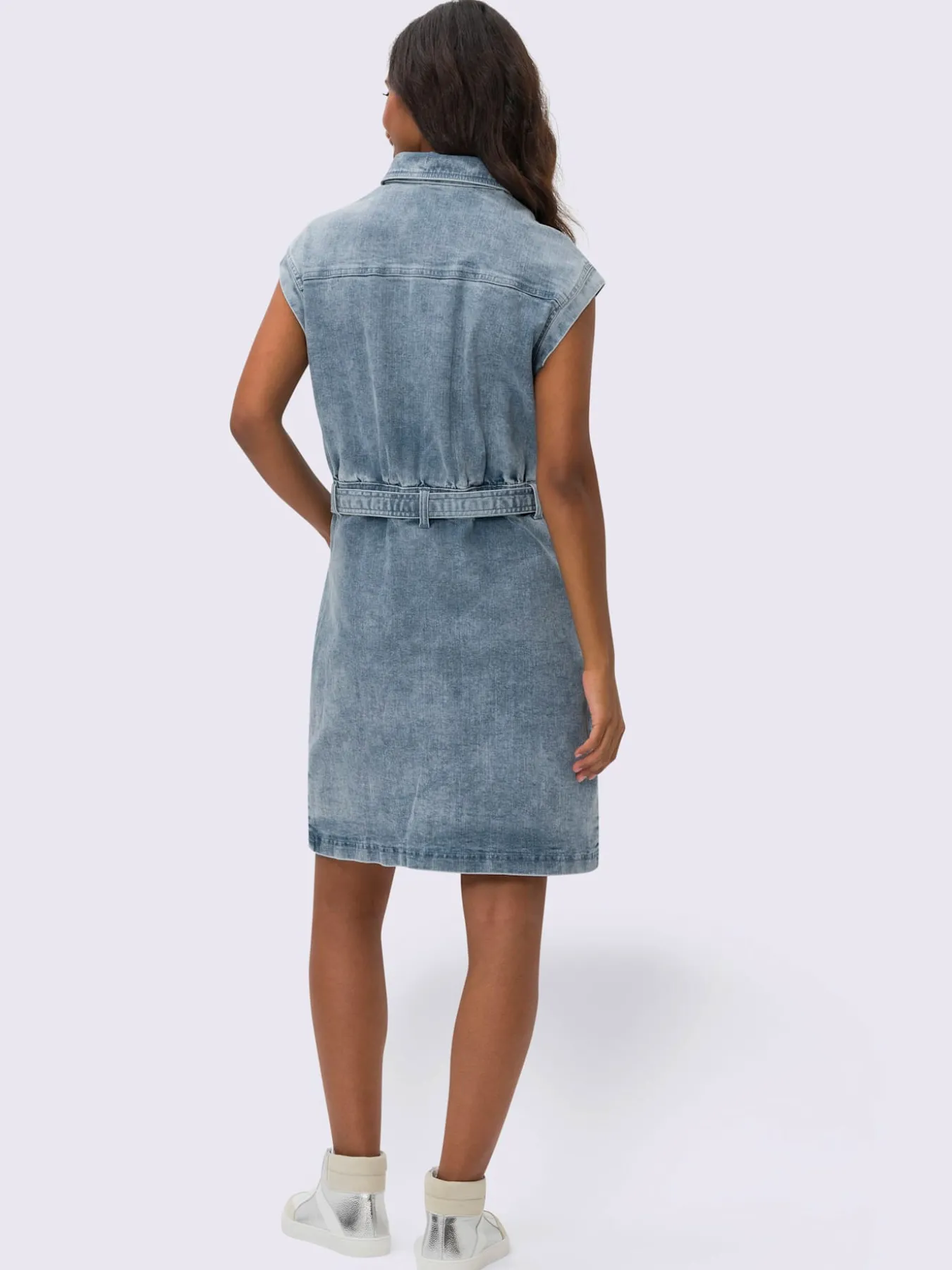 Robe en jean coutures de séparation