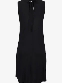 Robe en jersey encolure haute avec ouverture